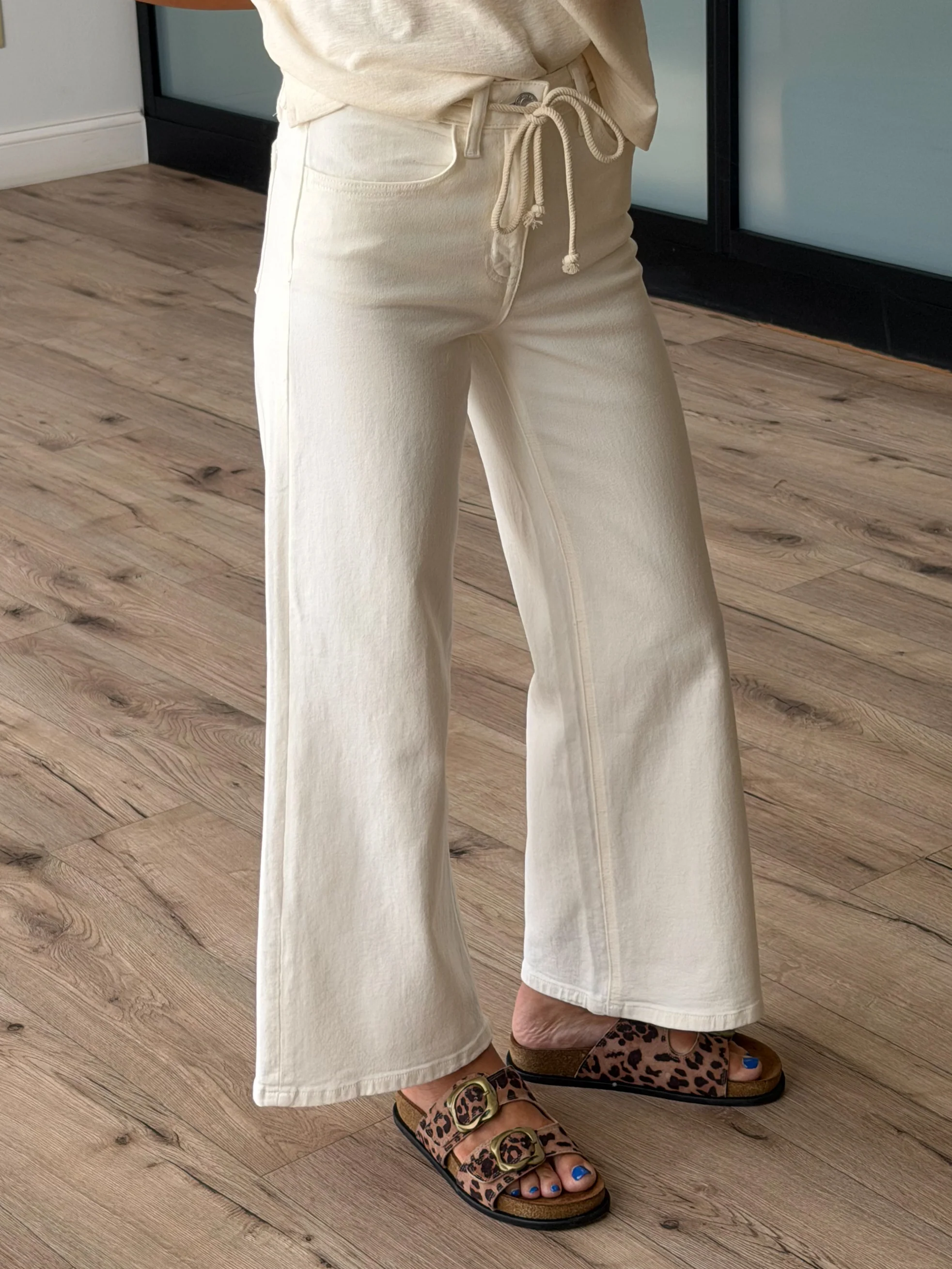 Carpenter Drawstring Cropped Jeans | White - Image 4