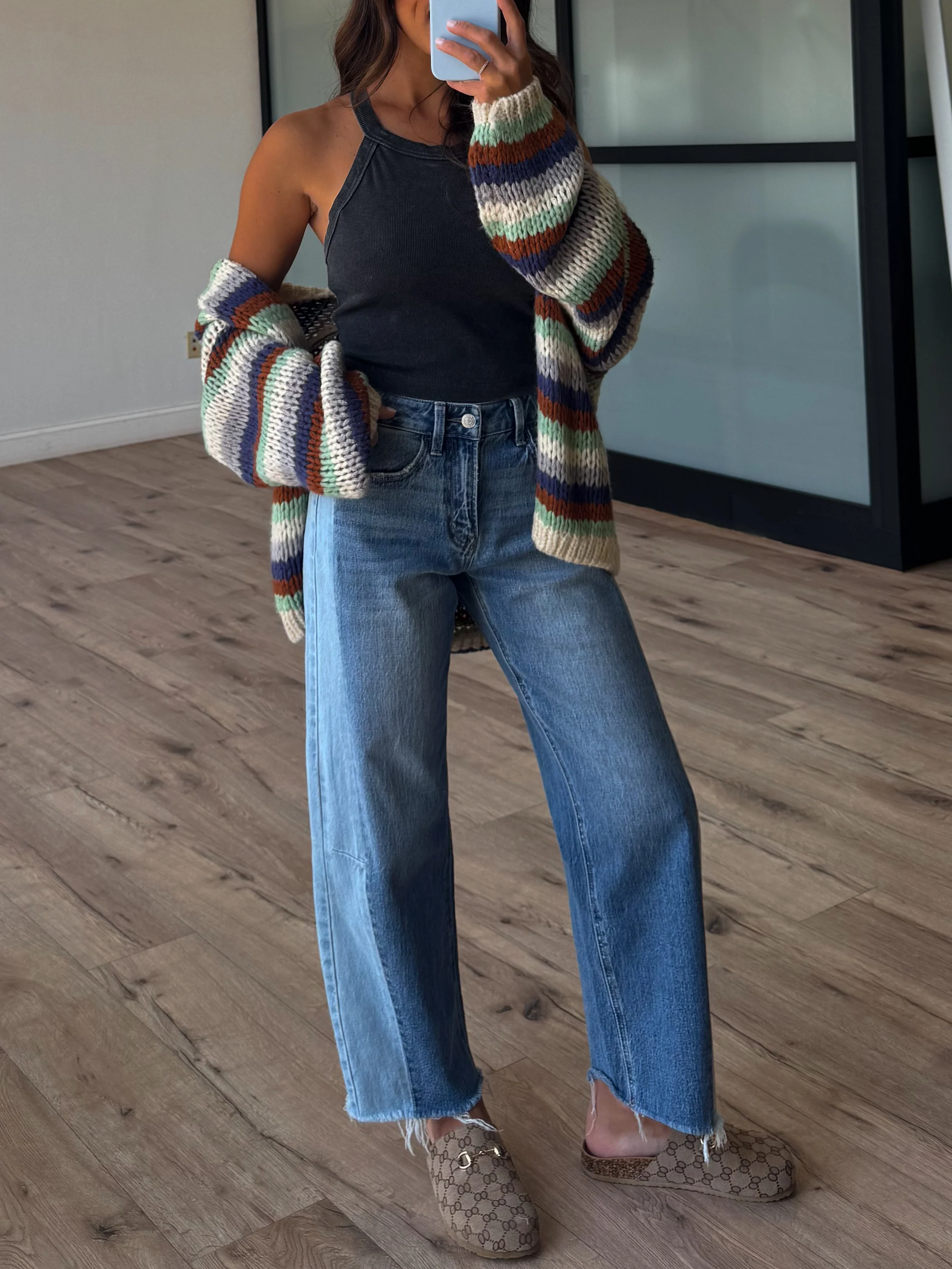 Dual Tone Barrel Jeans - Image 13