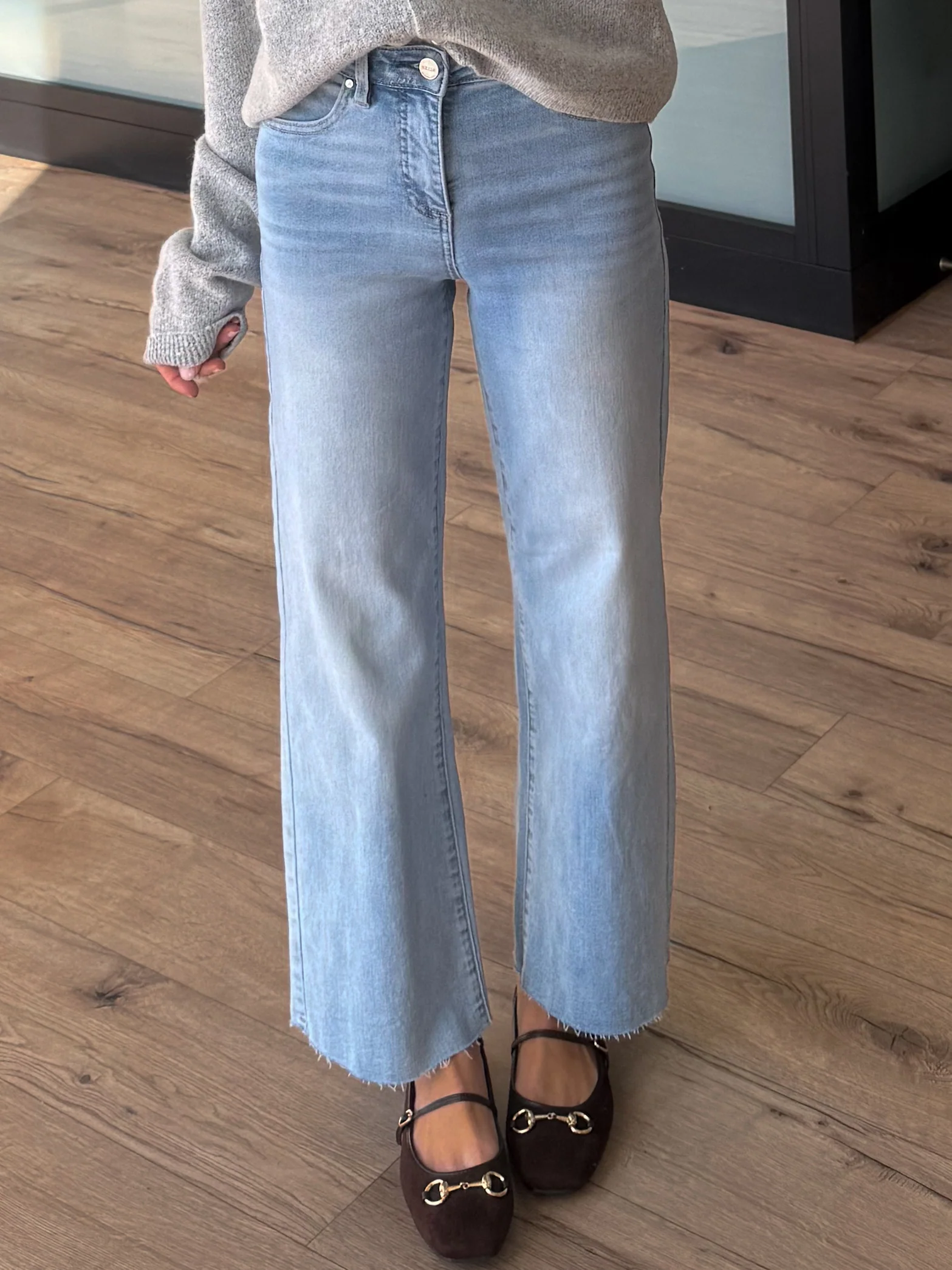 Lyndie Crop Wide-Leg Jeans | Light | +Plus Available