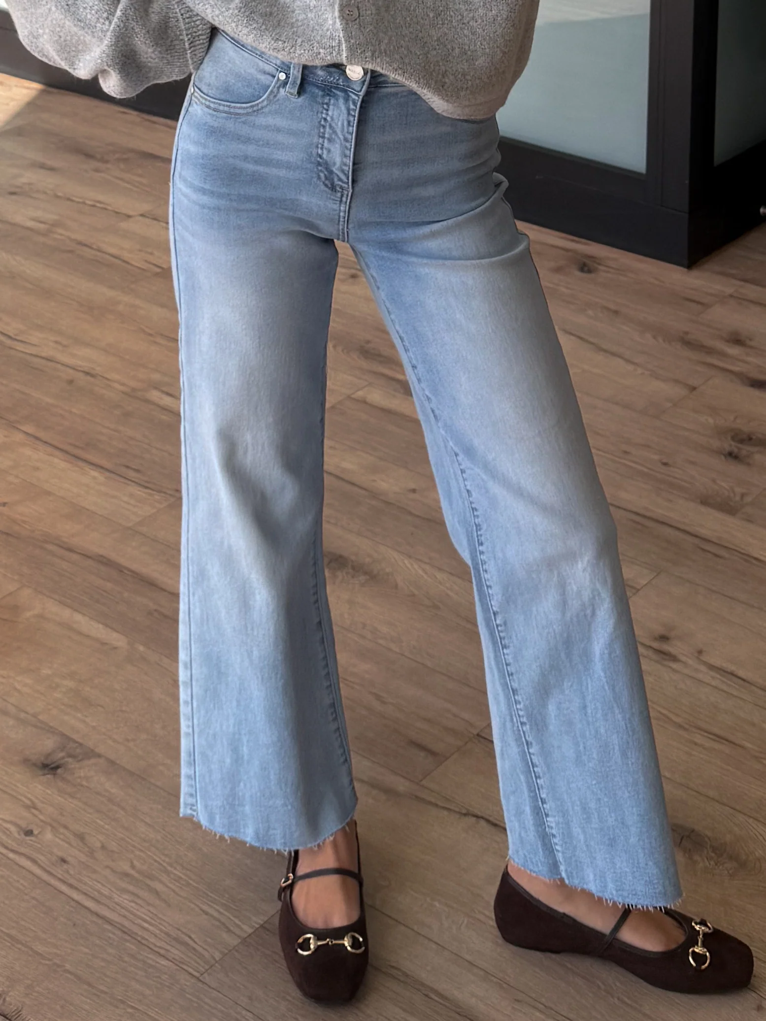 Lyndie Crop Wide-Leg Jeans | Light | +Plus Available - Image 3