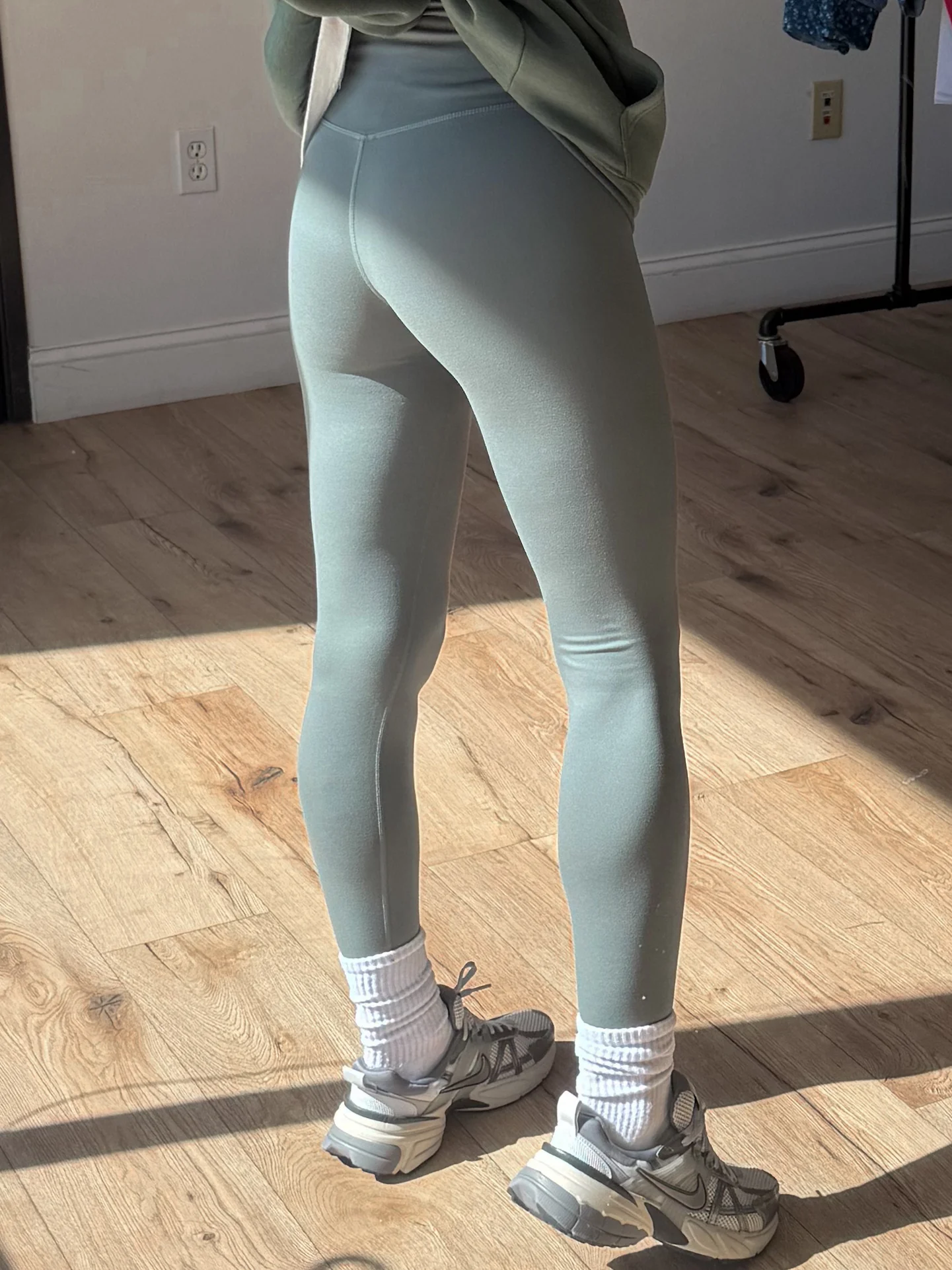Soft Compression Leggings | Evergreen - Image 2